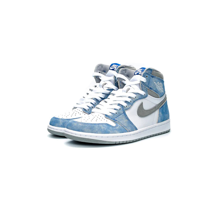Air Jordan 1 Hyper Royal