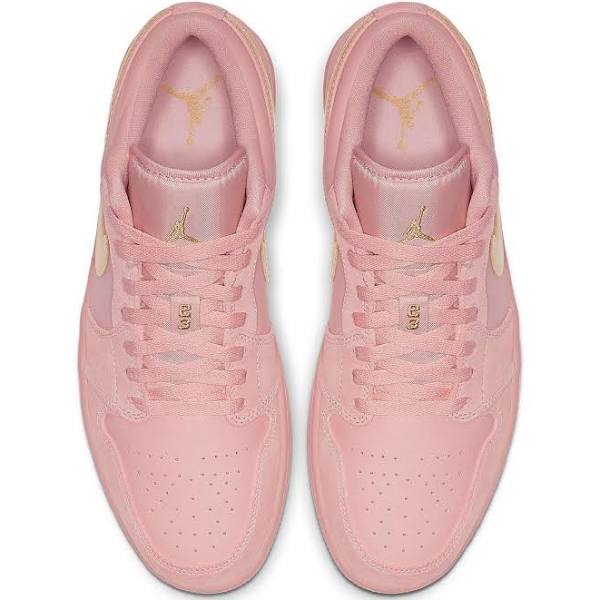 Jordan 1 Low Coral Stardust